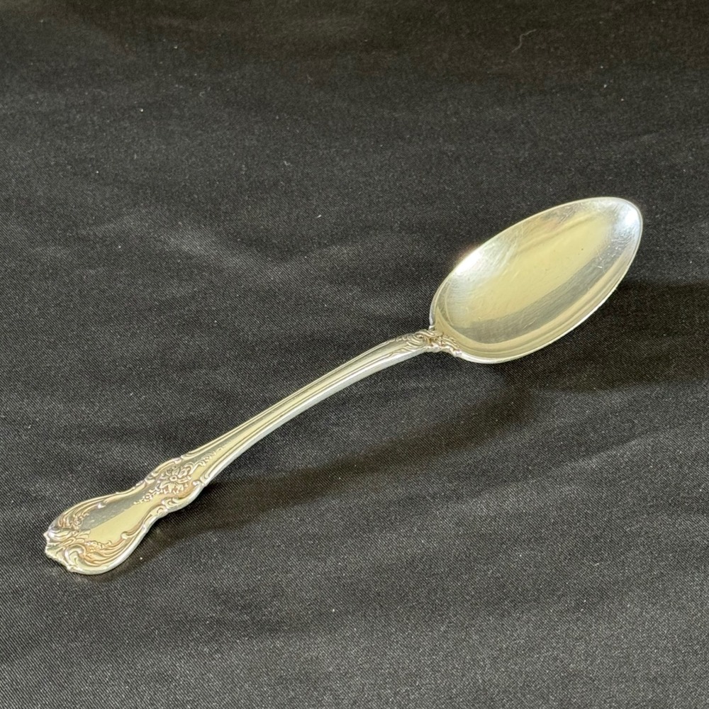 Towle Old Master Sterling Silver Teaspoon 1942 Pattern Flatware 28.922 g